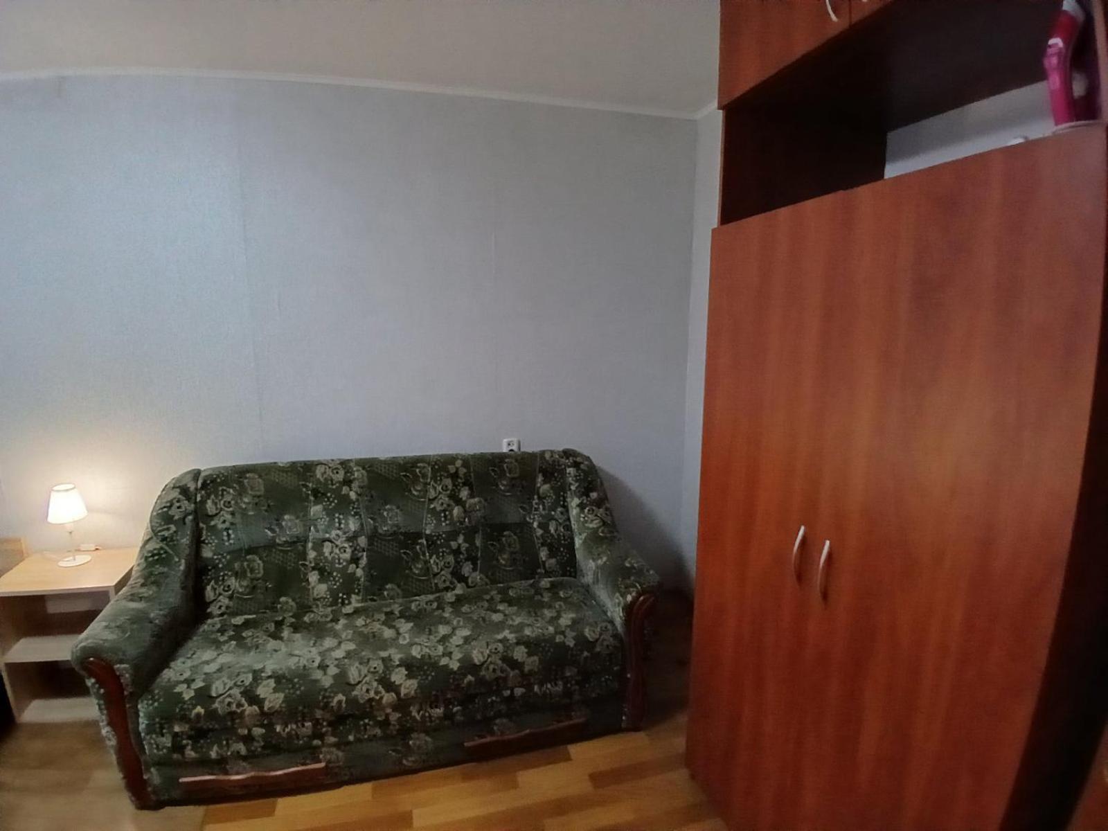 Квартира Біля Залізничного Вокзалу ヴィーンヌィツャ エクステリア 写真